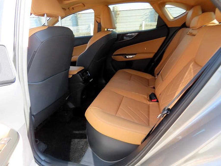 Lexus NX — photo 06