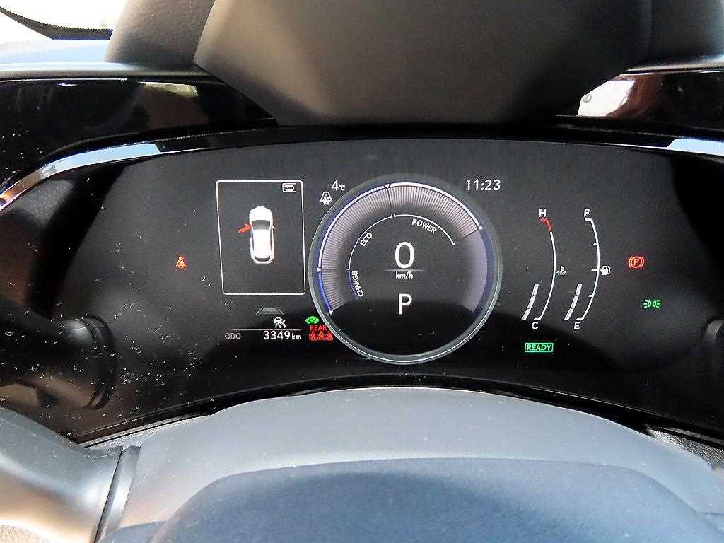 Lexus NX — photo 09