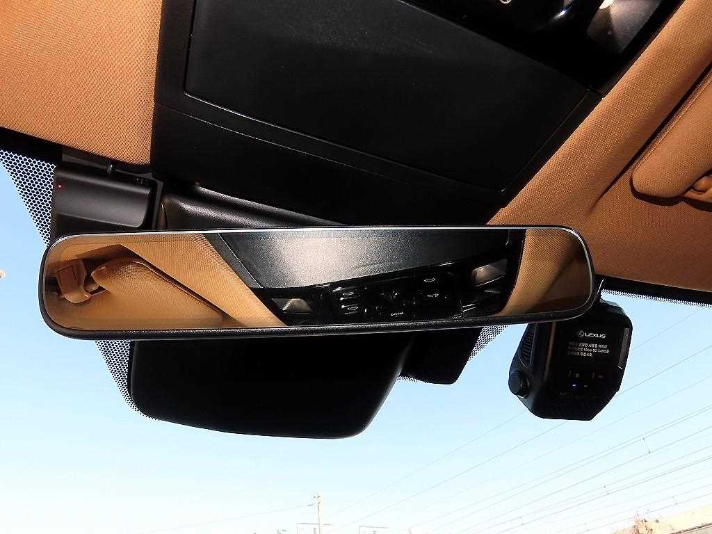 Lexus NX — photo 14