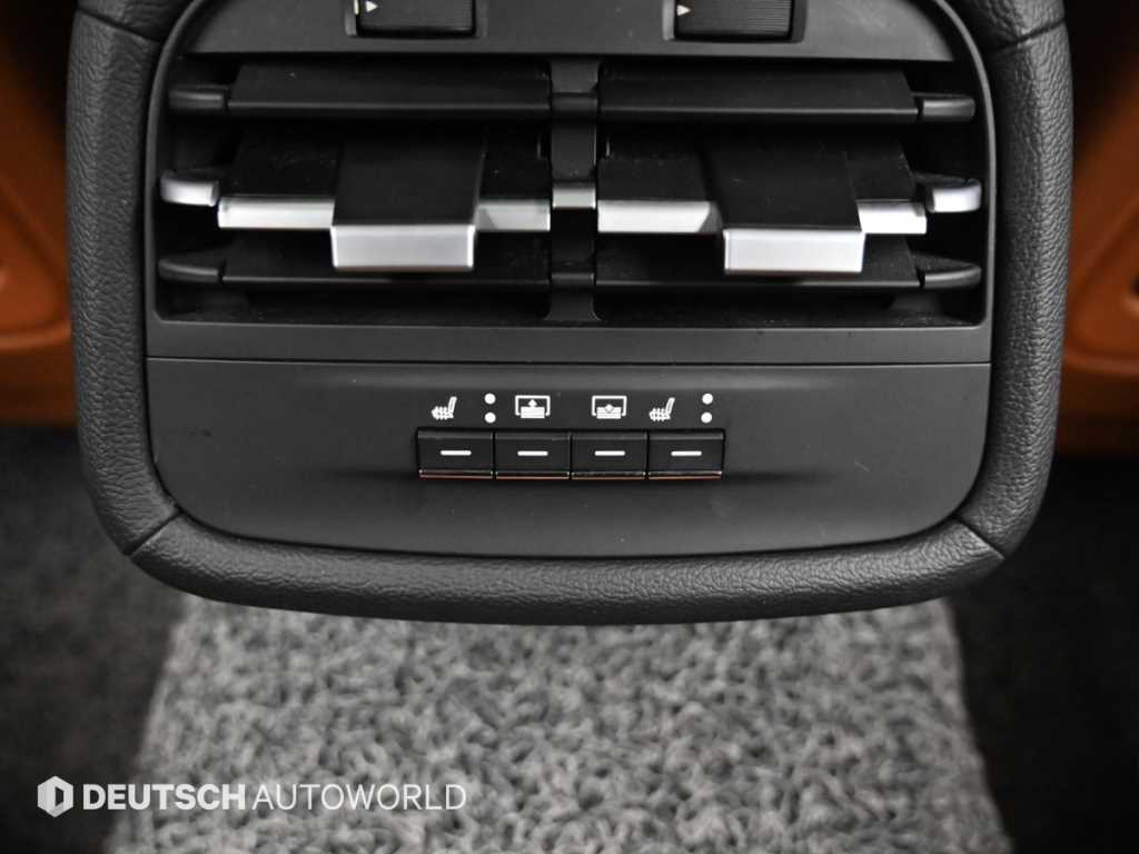 Maserati Ghibli — photo 16