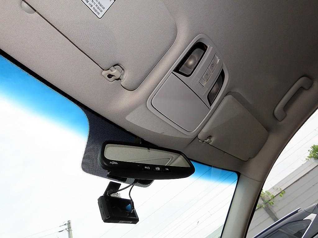 Kia K7 — photo 15