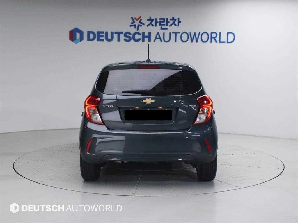 CHEVROLET Spark — photo 02