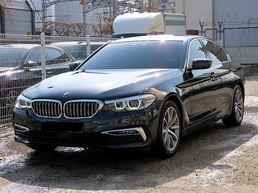BMW 5-Series — photo 02