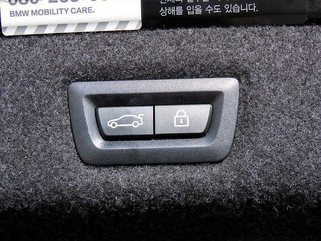 BMW 5-Series — photo 17