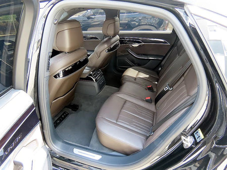 Audi A8 — photo 06