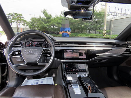 Audi A8 — photo 07