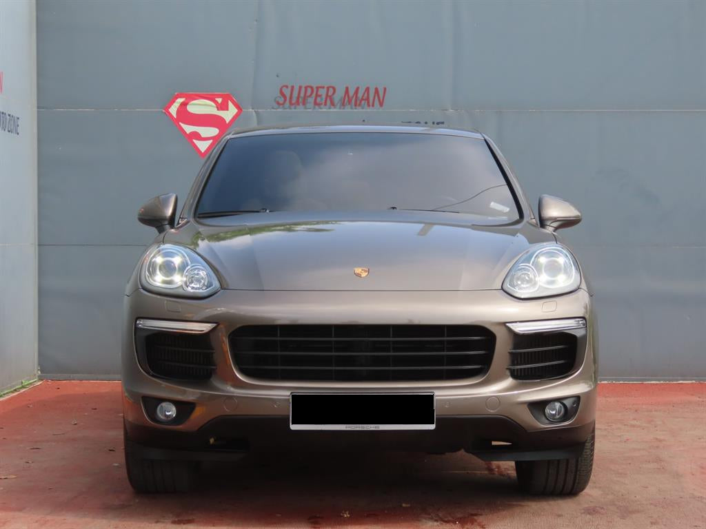 Porsche Cayenne — photo 02