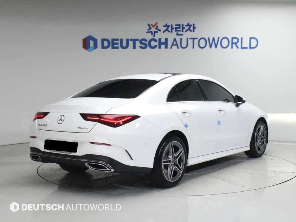 Mercedes-Benz CLA-Class — photo 02