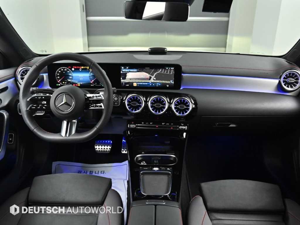 Mercedes-Benz CLA-Class — photo 07