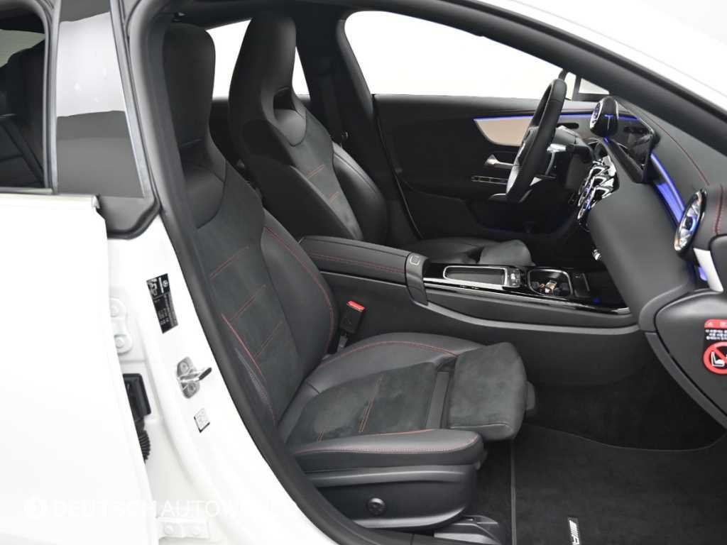 Mercedes-Benz CLA-Class — photo 10