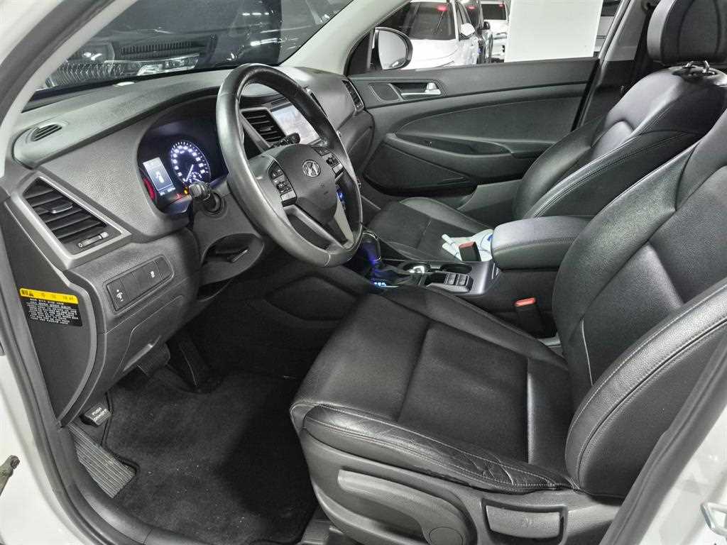 Hyundai Tucson — photo 08
