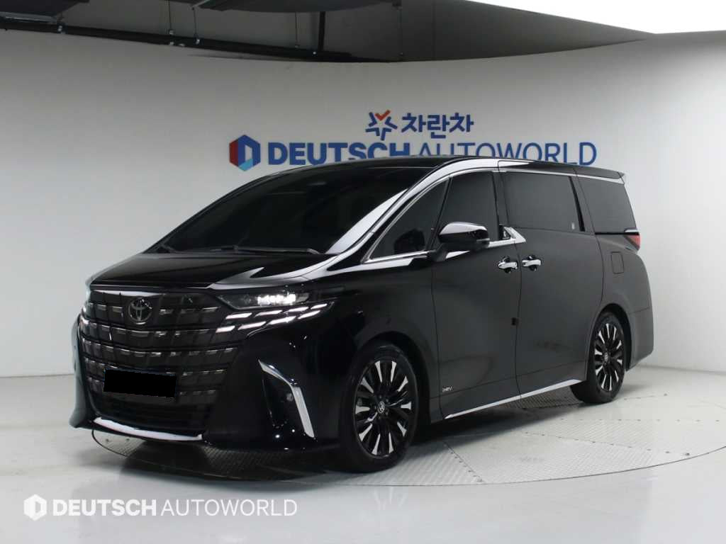 Toyota Alphard — photo 01