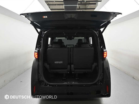 Toyota Alphard — photo 19