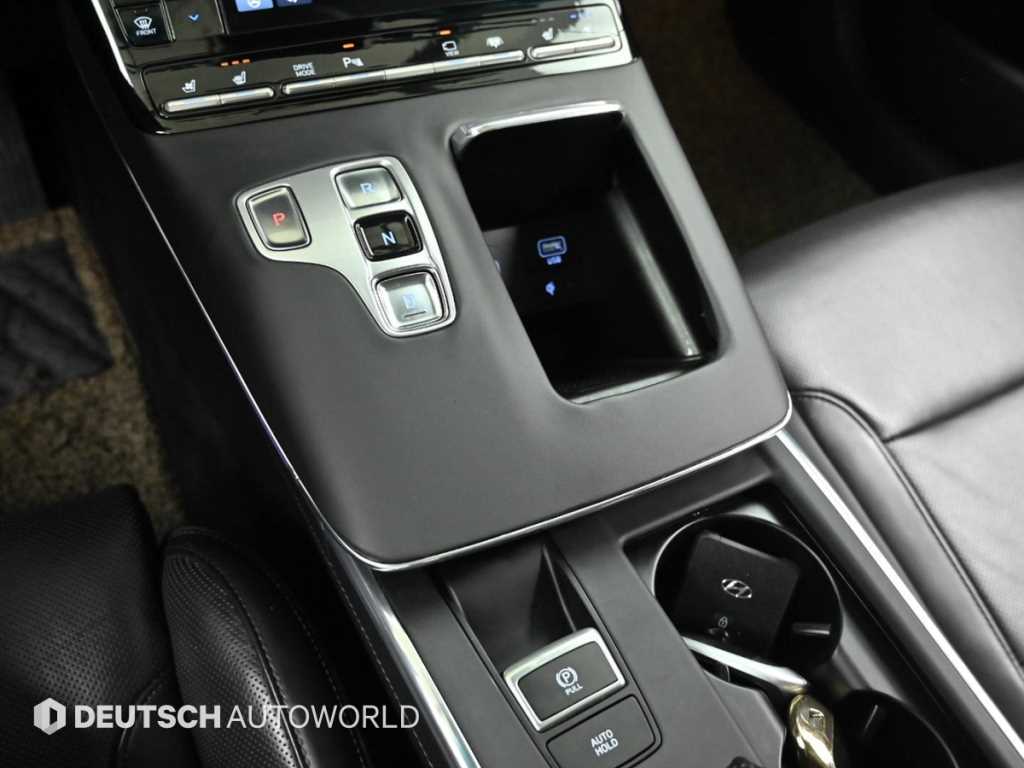 Hyundai Grandeur — photo 18
