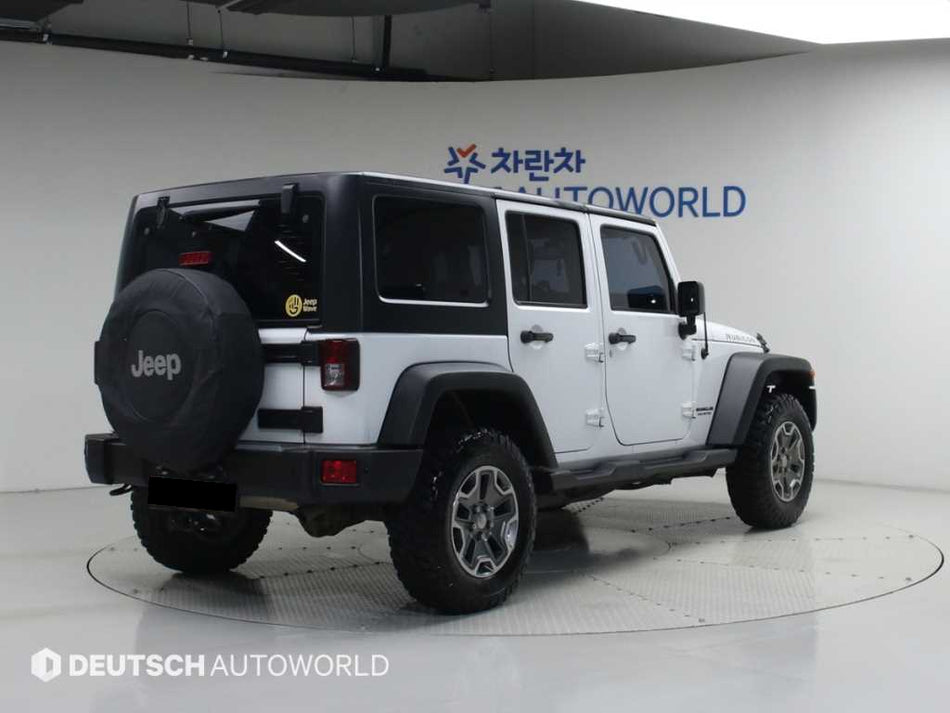 Jeep Wrangler — photo 02