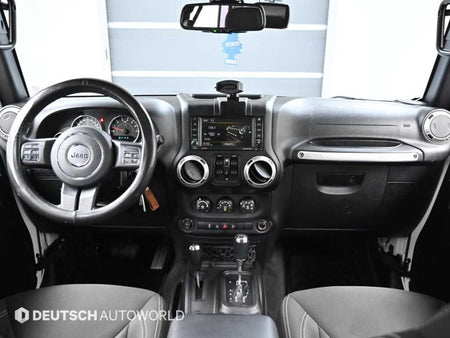 Jeep Wrangler — photo 07