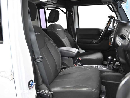 Jeep Wrangler — photo 10