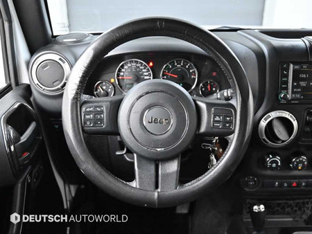 Jeep Wrangler — photo 13