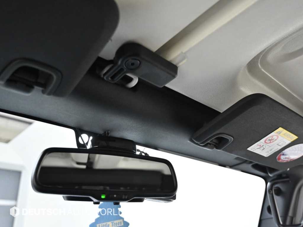 Jeep Wrangler — photo 17