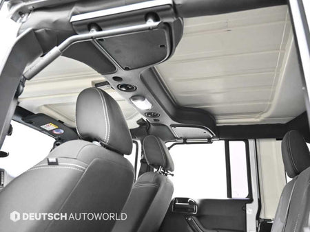 Jeep Wrangler — photo 18