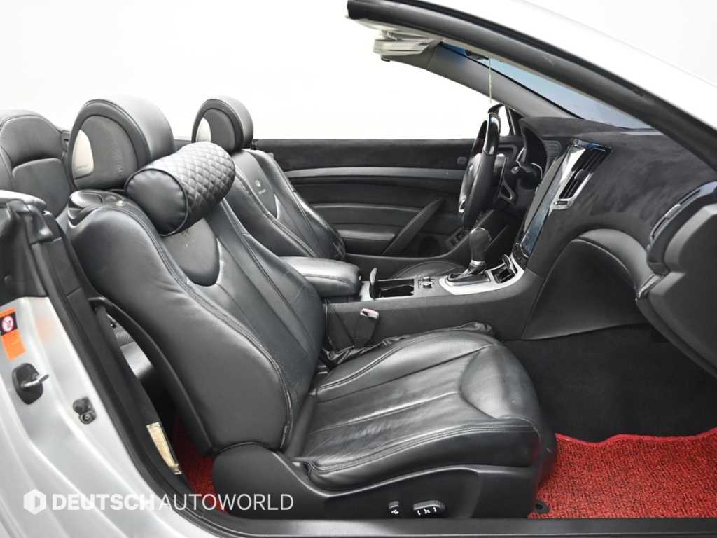 Infiniti G — photo 10