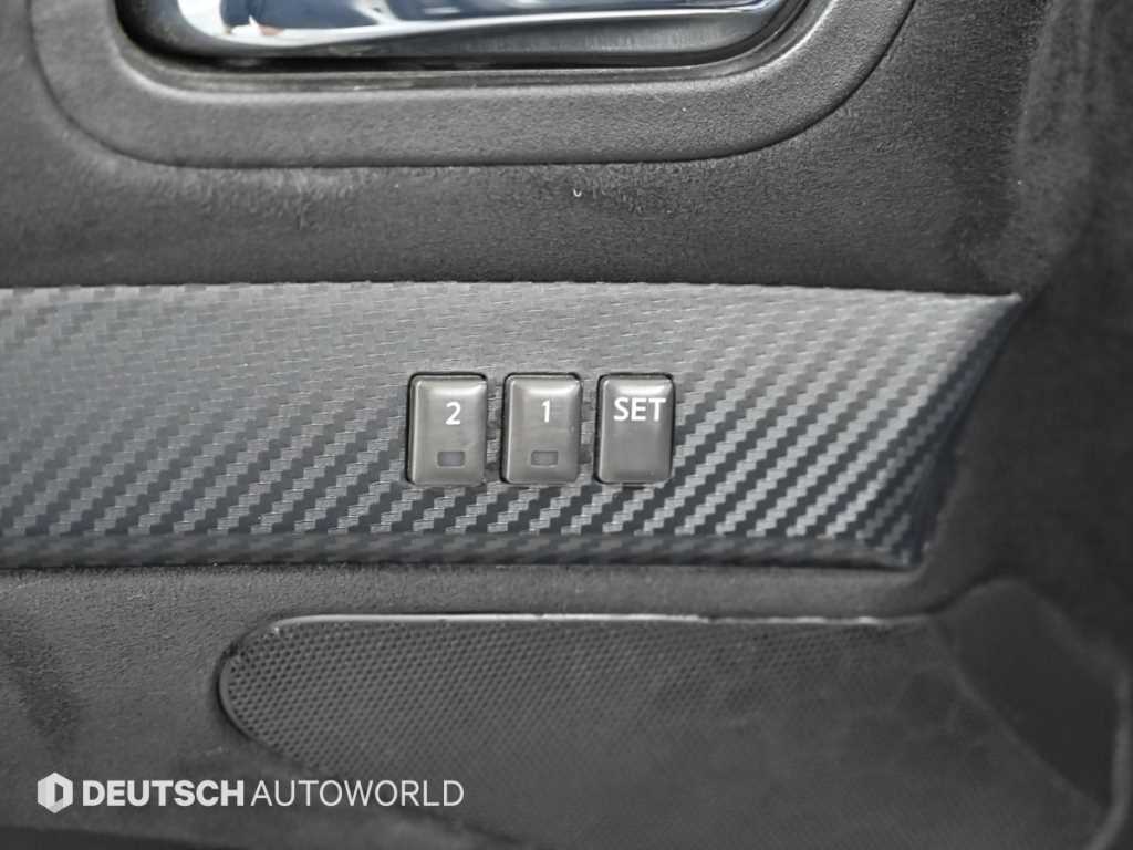 Infiniti G — photo 16