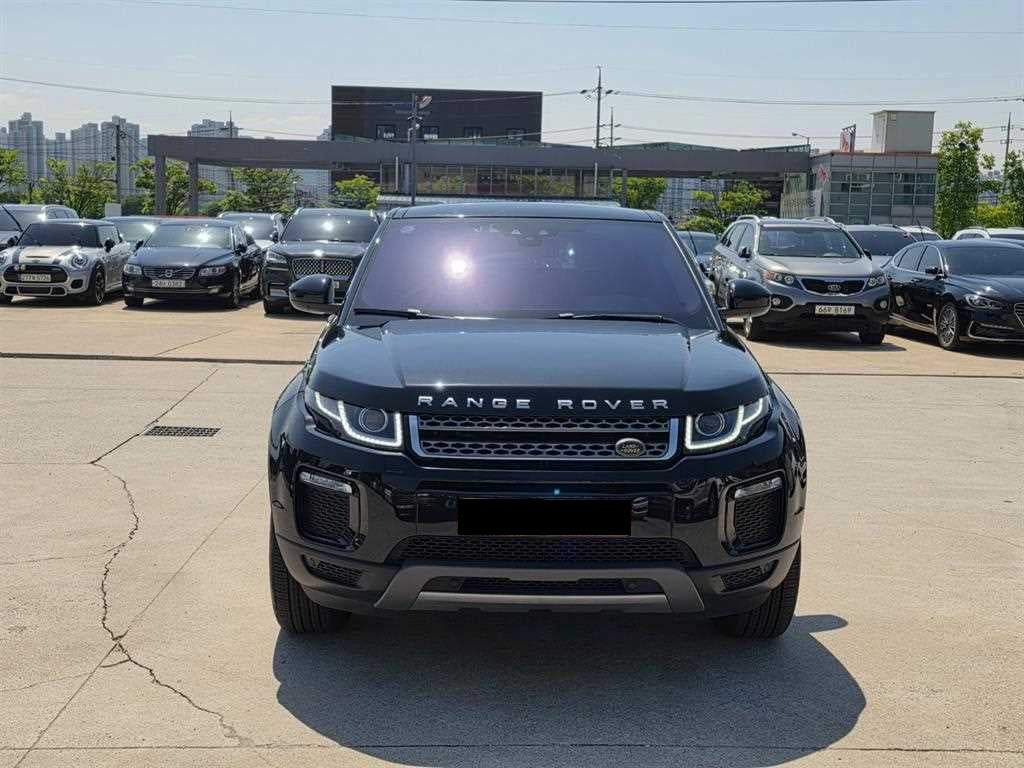 Land Rover Range Rover Evoque — photo 01