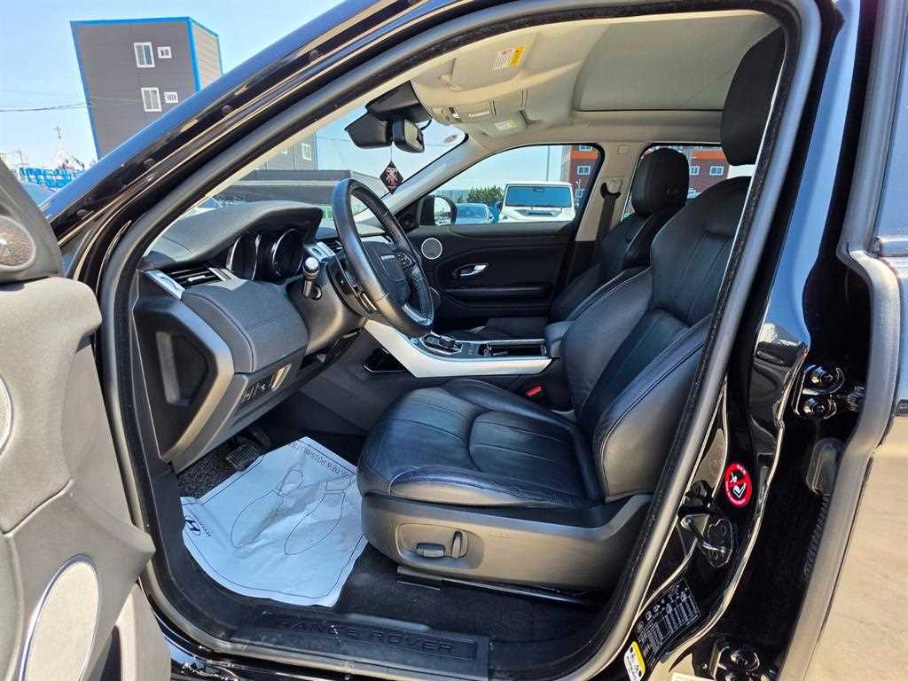 Land Rover Range Rover Evoque — photo 07
