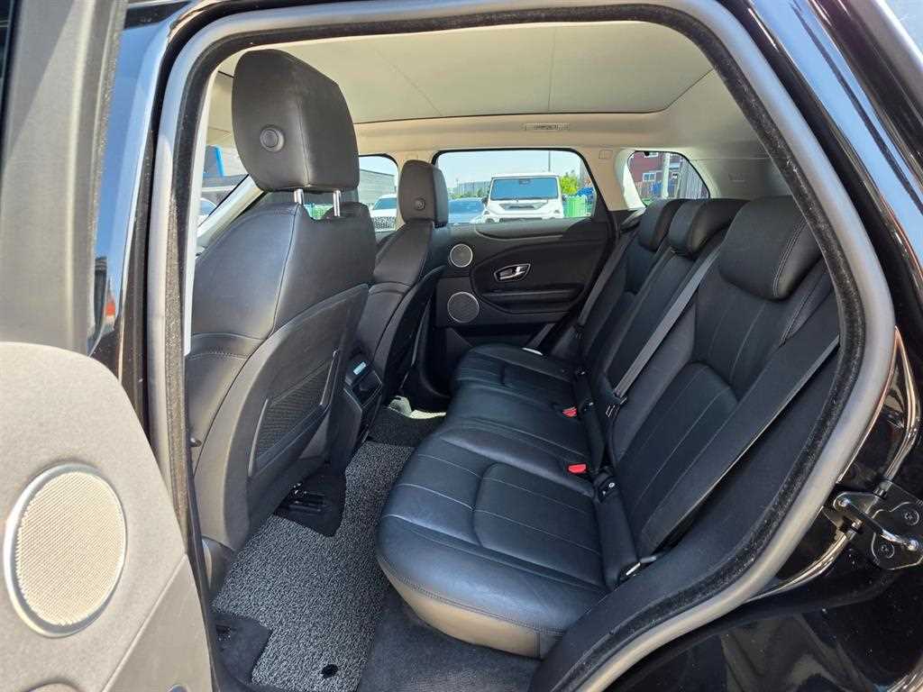 Land Rover Range Rover Evoque — photo 08