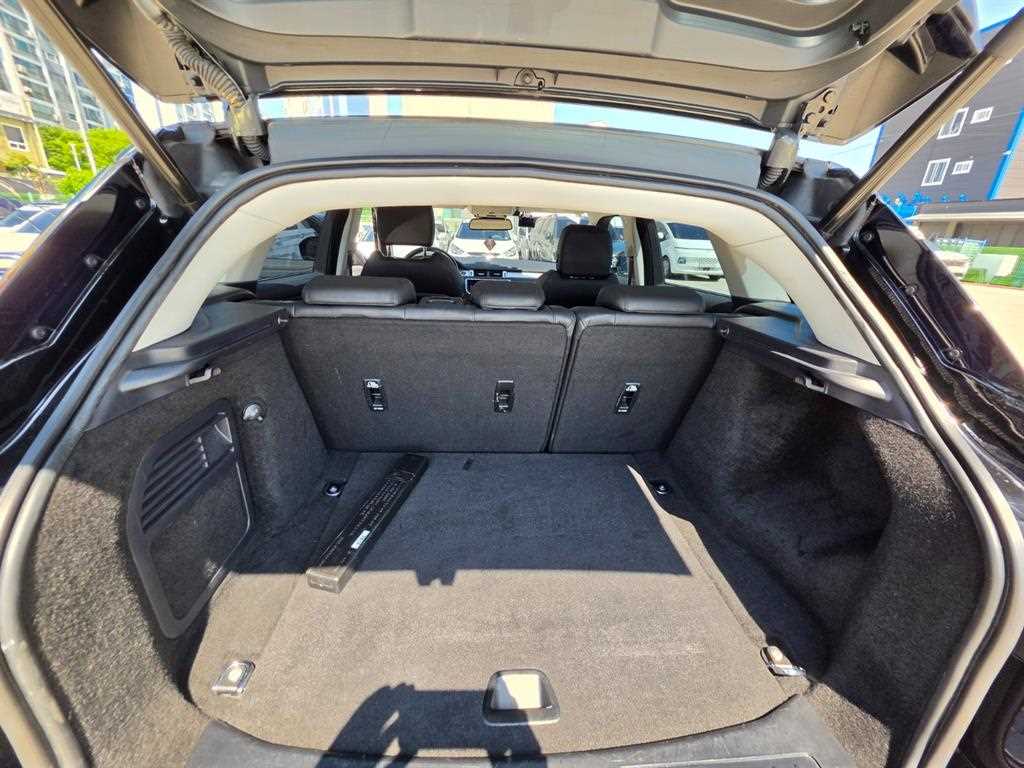 Land Rover Range Rover Evoque — photo 14