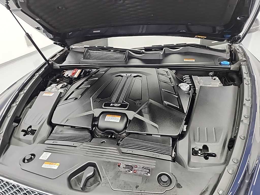 Bentley Bentayga — photo 05