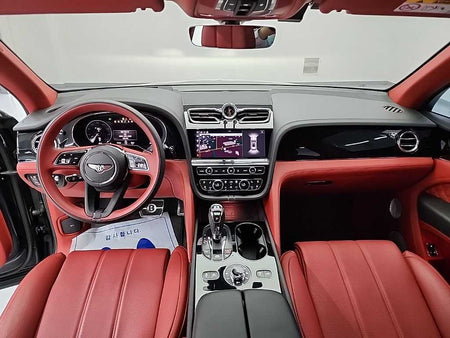 Bentley Bentayga — photo 07