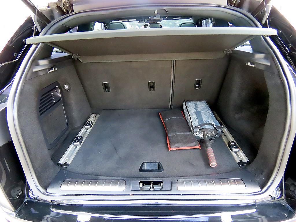 Land Rover Range Rover Evoque — photo 17