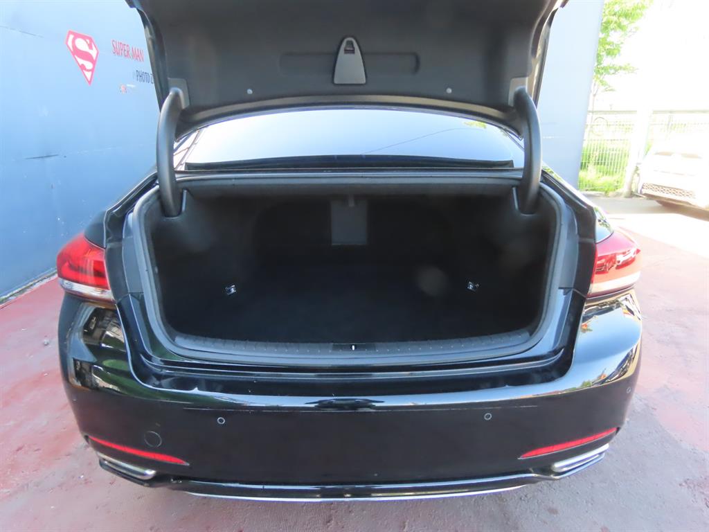 Genesis G80 — photo 05