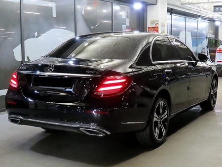 Mercedes-Benz E-Class — photo 04