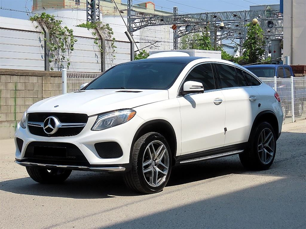 Mercedes-Benz GLE-Class — photo 02