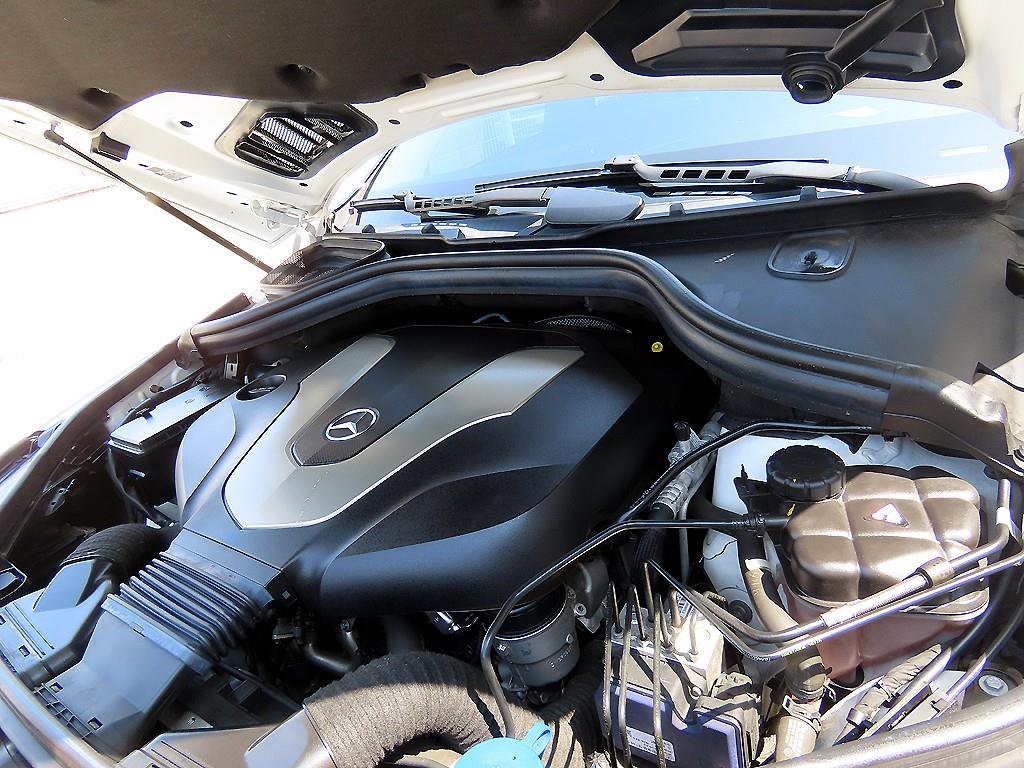 Mercedes-Benz GLE-Class — photo 19