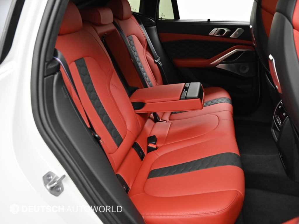 BMW X6M — photo 12