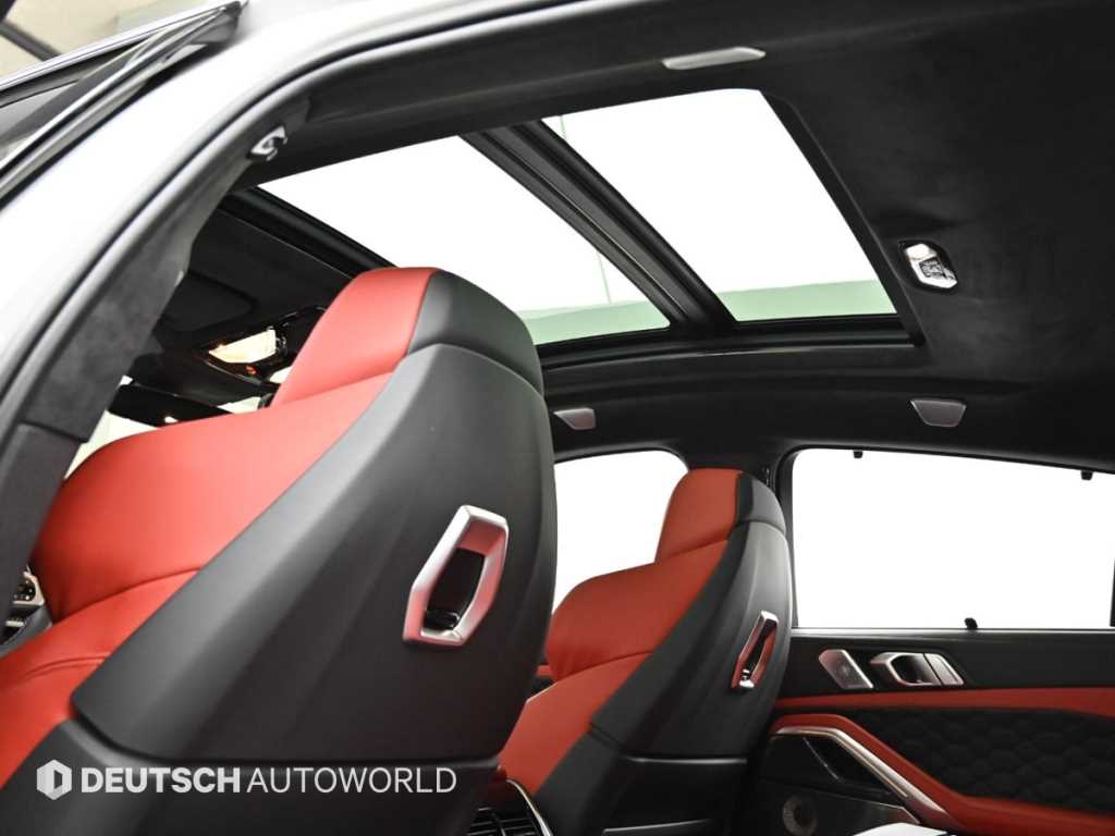 BMW X6M — photo 18