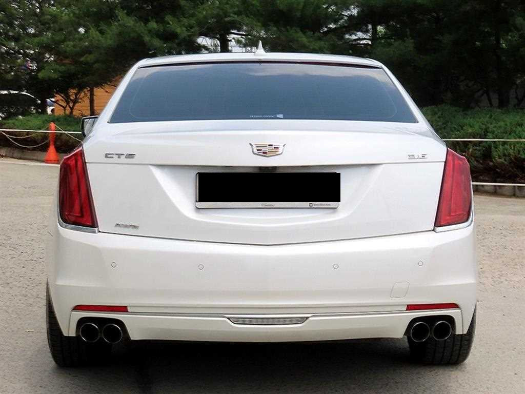 Cadillac CT6 — photo 04