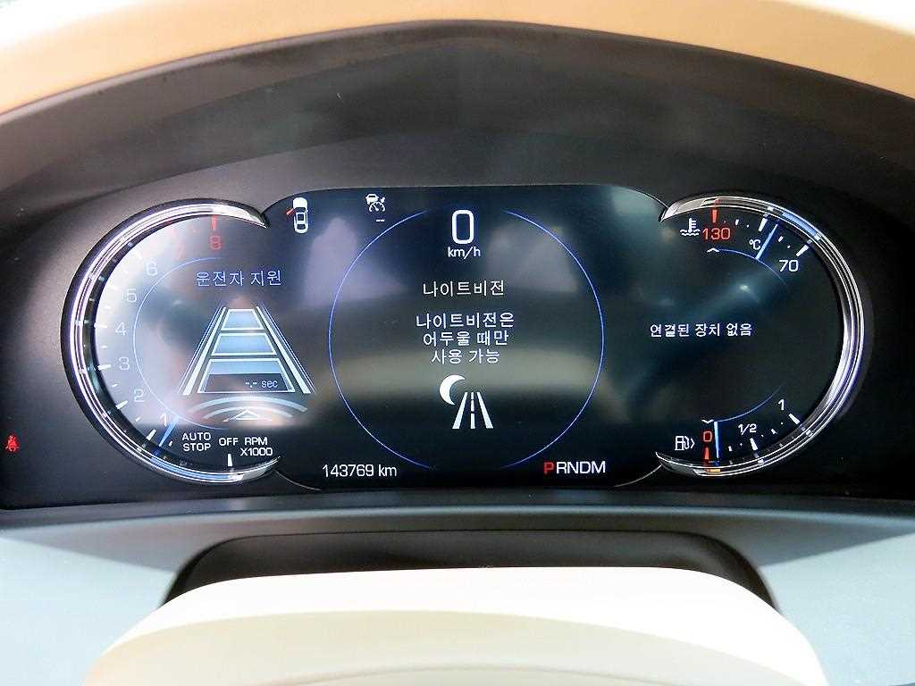 Cadillac CT6 — photo 09