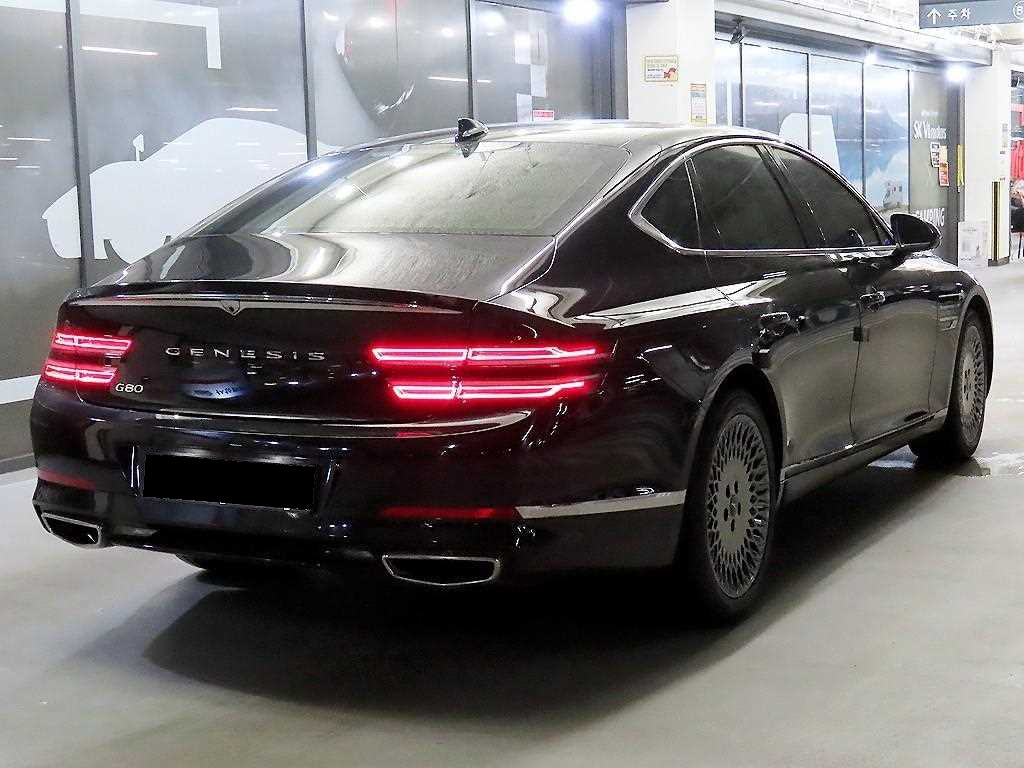 Genesis G80 — photo 04