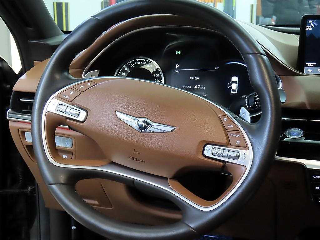 Genesis G80 — photo 08