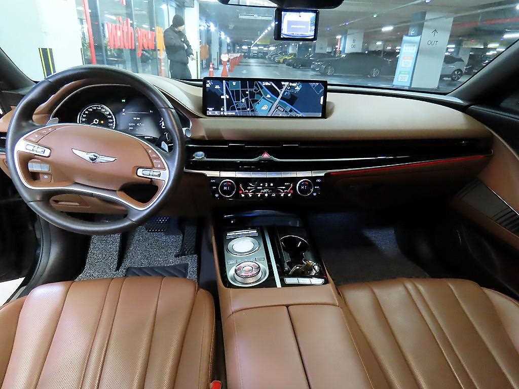 Genesis G80 — photo 10