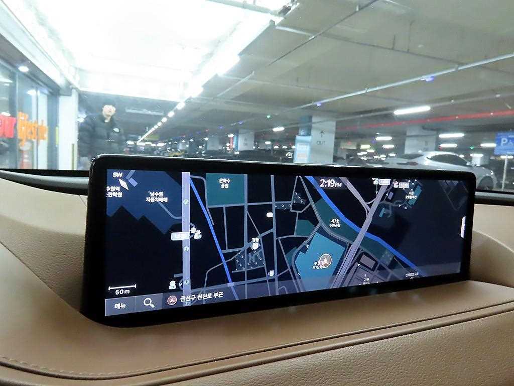 Genesis G80 — photo 13