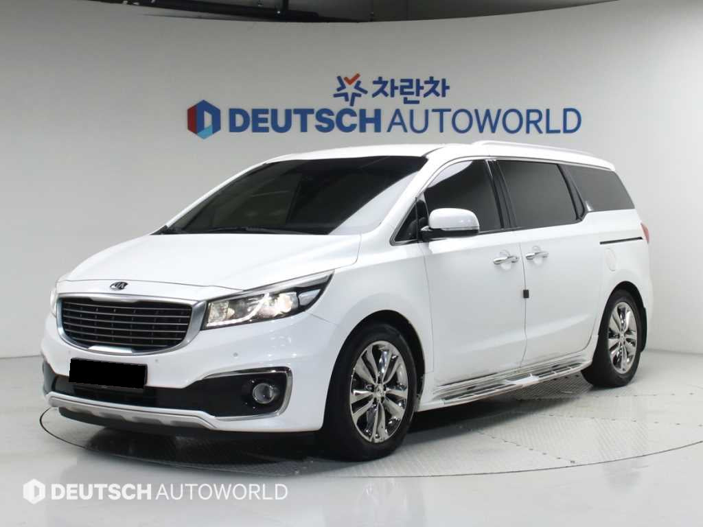Kia Carnival — photo 01