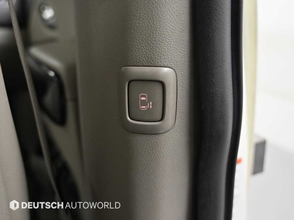 Kia Carnival — photo 17
