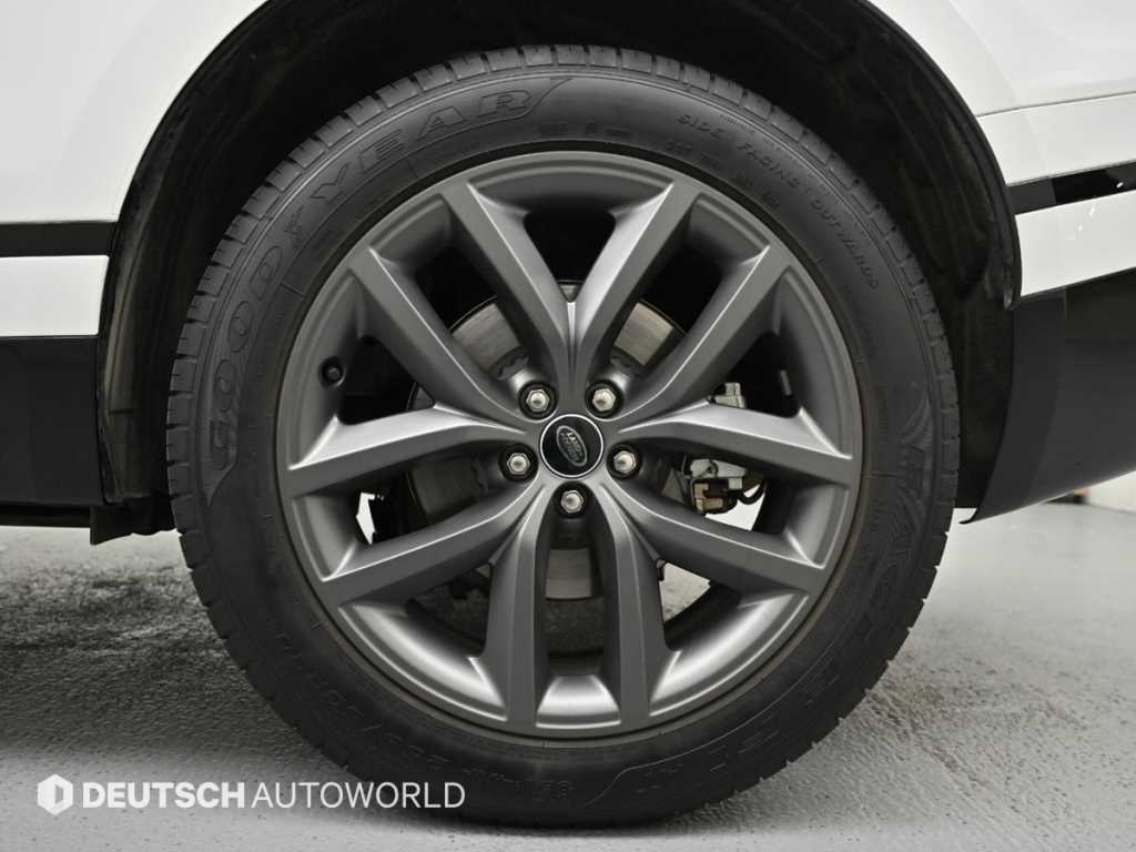 Land Rover Range Rover Velar — photo 05