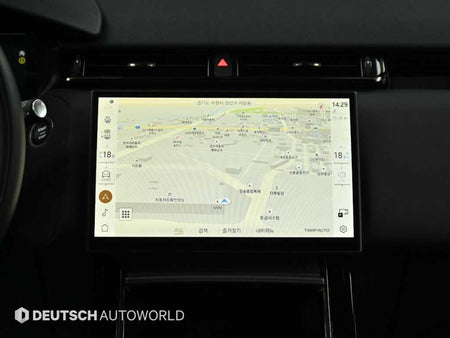 Land Rover Range Rover Velar — photo 14