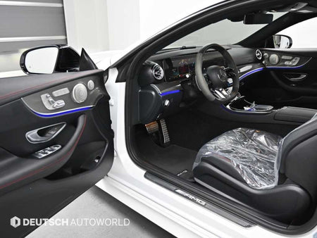 Mercedes-Benz E-Class — photo 11